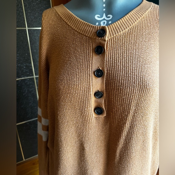 American Eagle long sleeve sweater - Picture 3 of 8